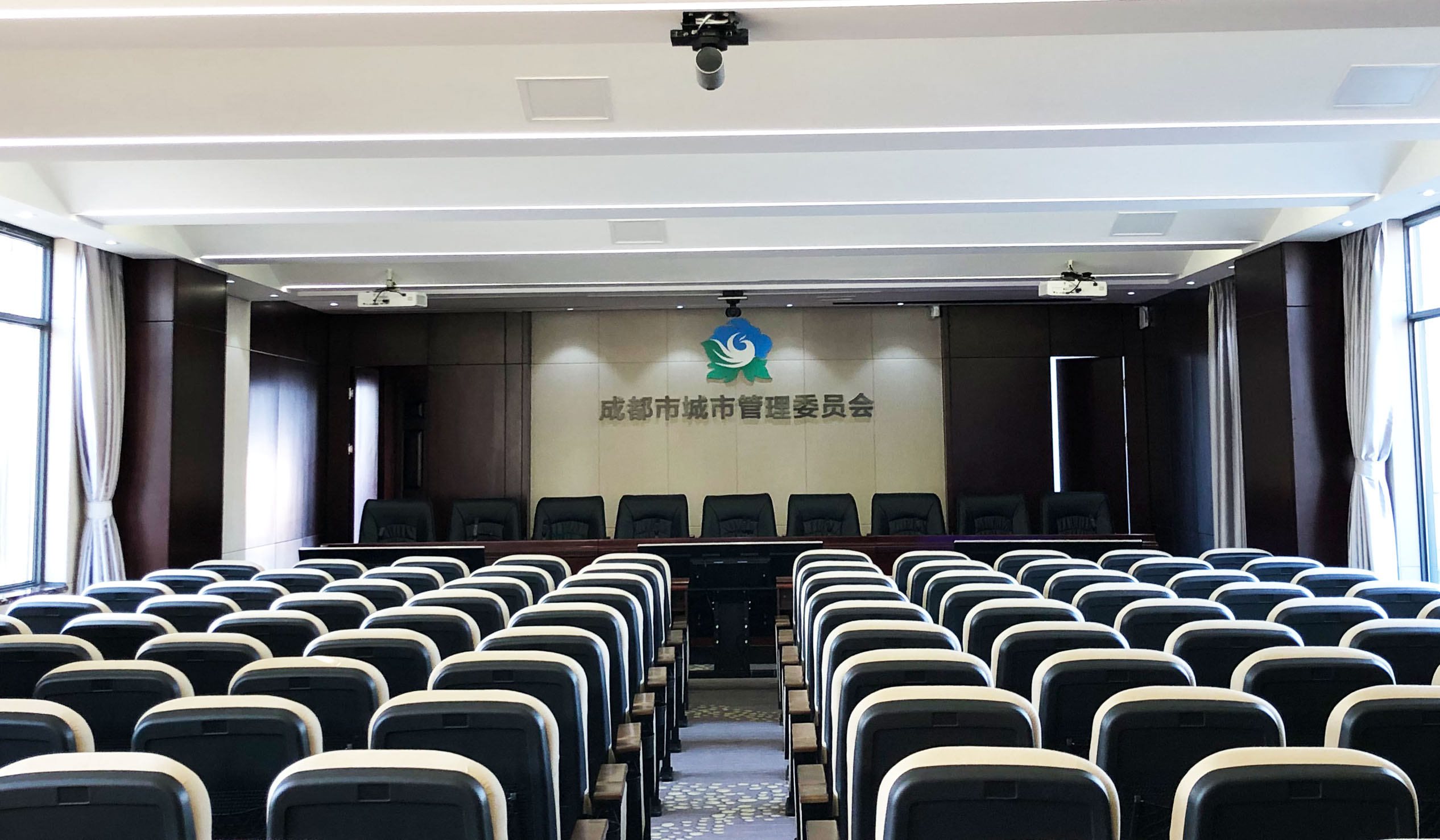 成都市城市管理委员会智能会议系统成功交付